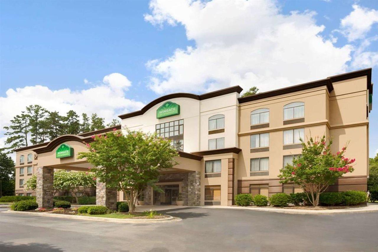 Отель Wingate By Wyndham Raleigh Durham / Airport Экстерьер фото